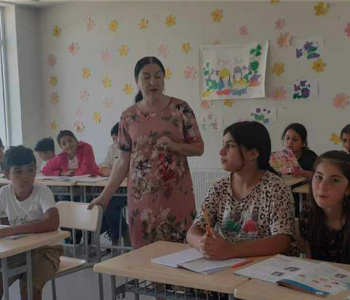 მარნეულის N1 საზაფხულო სკოლაში მოსწავლეებისთვის ქართული ენის გაკვეთილები ტარდება