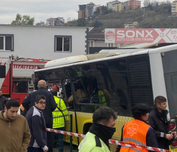 Türkiyədə avtobusla tramvay toqquşub, yaralananlar var