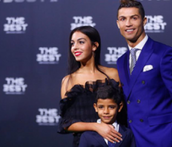 Ronaldo ehtiyac içində olan müsəlmanların iftarı üçün 1,5 milyon avro bağışladı